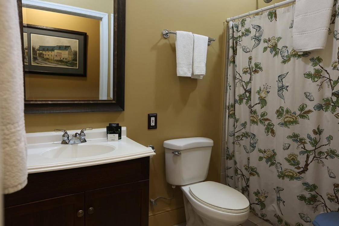 Stanardsville The Lafayette Inn & Restaurant מראה חיצוני תמונה