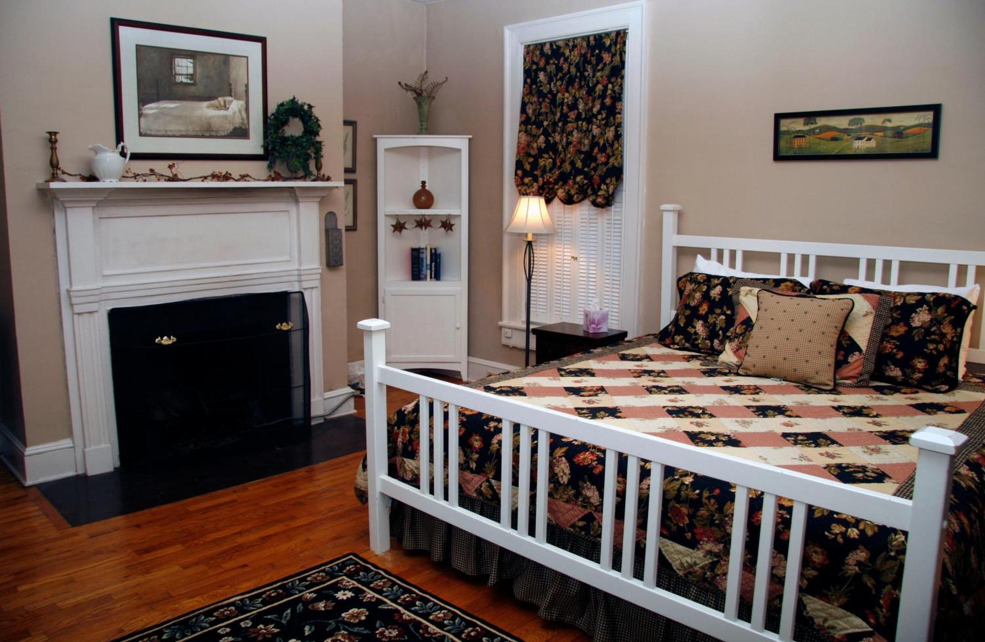 Stanardsville The Lafayette Inn & Restaurant מראה חיצוני תמונה
