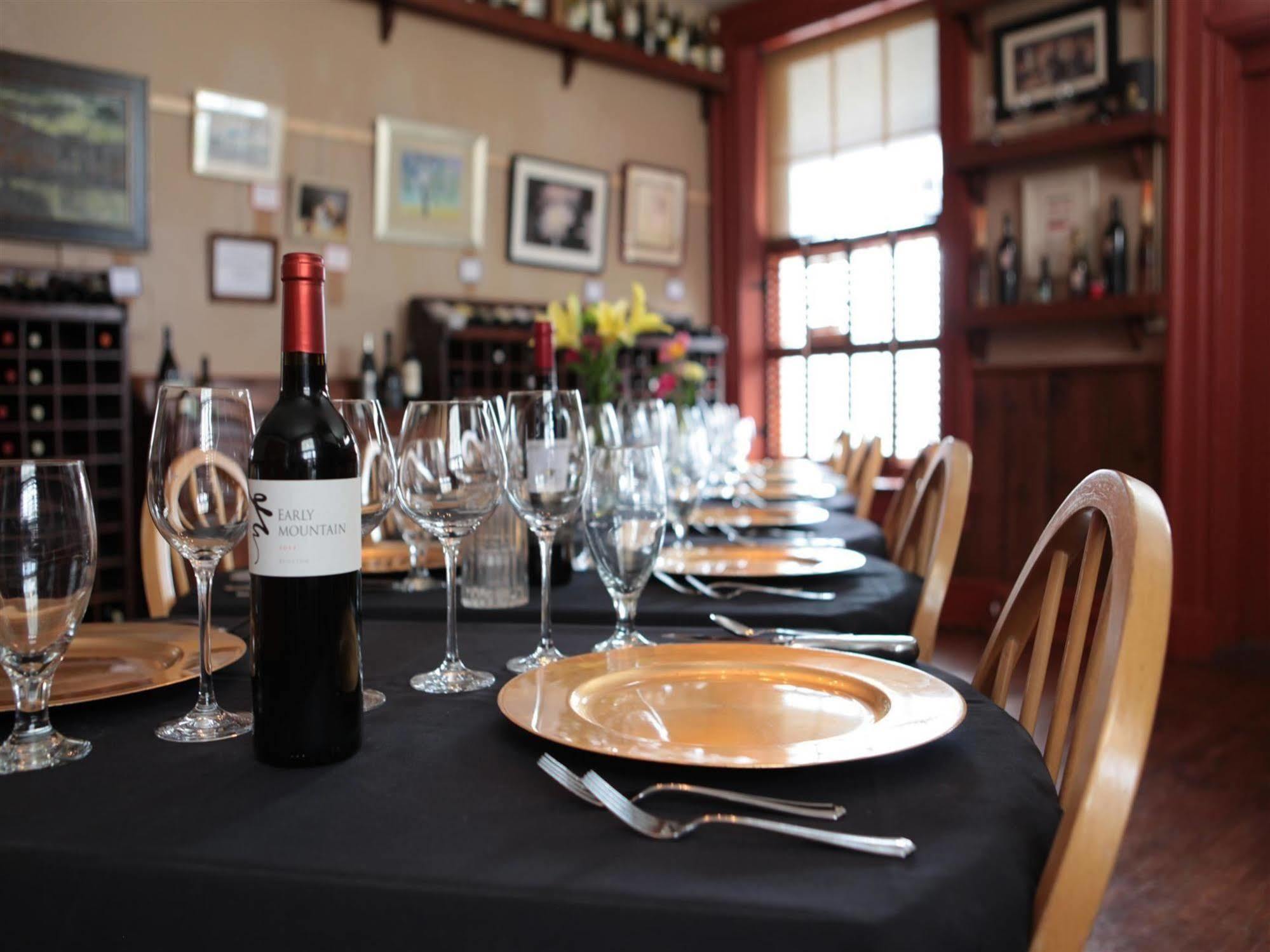 Stanardsville The Lafayette Inn & Restaurant מראה חיצוני תמונה